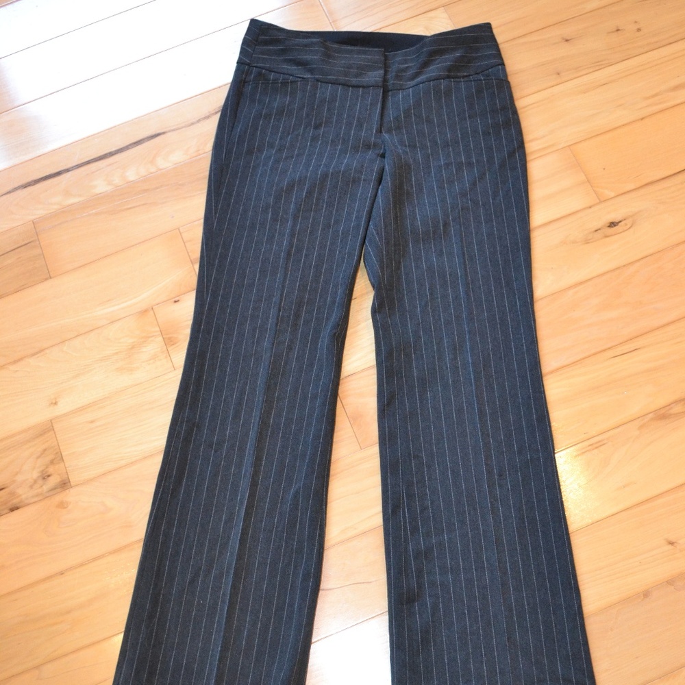 Express editor charcoal  gray pinstriped pants sz 4